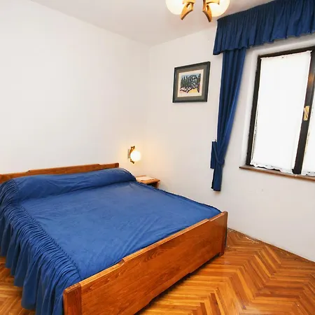 522e Apartment Mandre