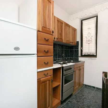 Apartment 522e